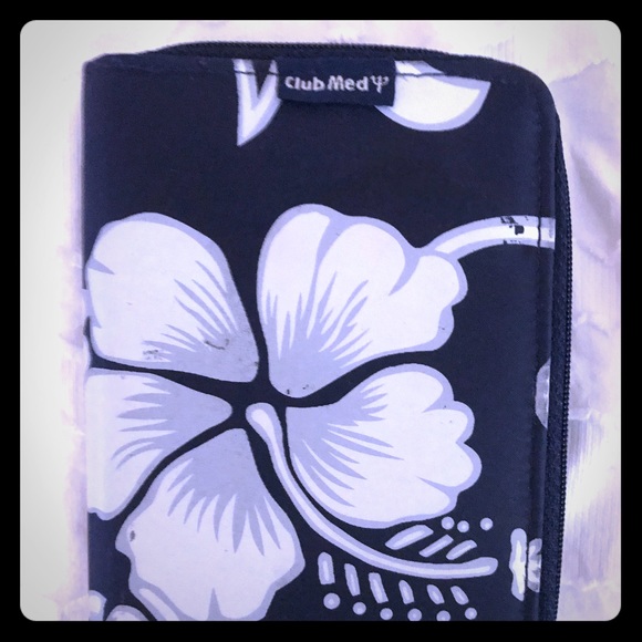 Handbags - Wallet